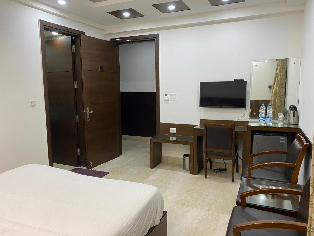 Sheesh Mahal Bed & Breakfast Yeni Delhi Dış mekan fotoğraf